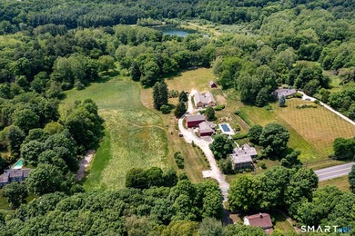 Warren's Landing on the Pomperaug is an extraordinary estate - photo 2