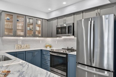 Ocean-to-River Views in Fully Remodeled Oceans Seven Condo. Wake - photo 12