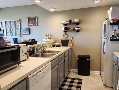 Welcome to this unique and versatile first-floor 2-bedroom - photo 20
