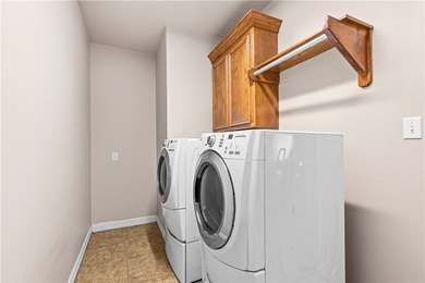 Welcome to 4614 Valor Drive, a well-maintained 3 bedroom, 2 - photo 23