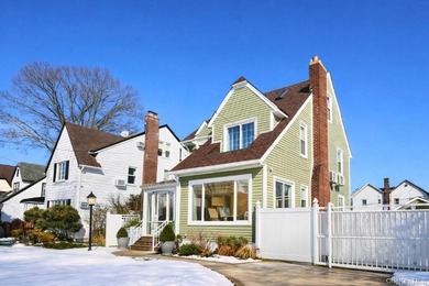 50*95 Large Lot | Fully Gut-Renovated Brick Home in Prime North - photo 1