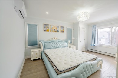 50*95 Large Lot | Fully Gut-Renovated Brick Home in Prime North - photo 10