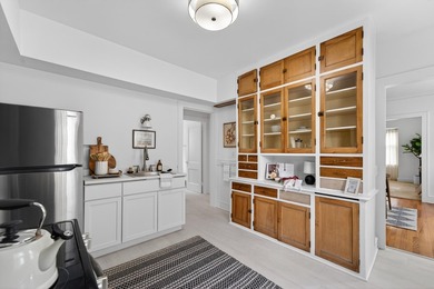 This charming home is ready for its new owner! Step up to the - photo 9