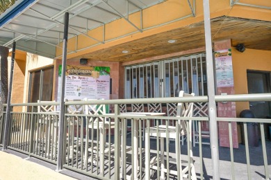 This is a Oceanview efficiency unit in Patricia Grand. This unit