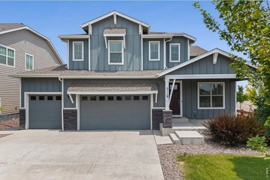 Experience luxurious living in Raindance in this exceptional - photo 3