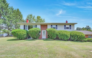 Enjoy comfortable living in this 3-bedroom, 1-bath bi-level home - photo 3