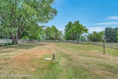 Enjoy comfortable living in this 3-bedroom, 1-bath bi-level home - photo 8