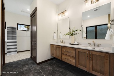 Welcome to 11 Alpenrose Ln, nestled among the green fairways of - photo 6