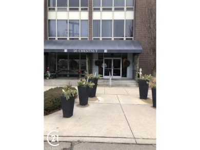 Detroit River Home Active Under Contract in Wyandotte Michigan