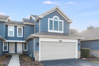 Lake Townhome/Townhouse Off Market in Carol Stream, Illinois