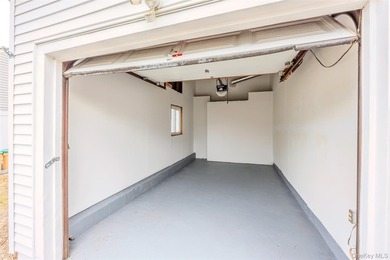 Beautifully renovated 3-bedroom, 1-bath ranch in the heart of - photo 24