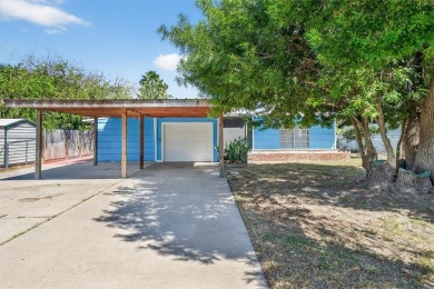 (private lake, pond, creek) Home For Sale in Corpus Christi Texas