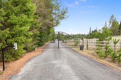 40 Acres Located in a Highly Desirable Area in a Gated Community - photo 3