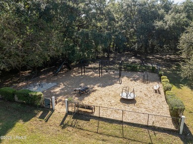 Exceptional interior homesite in Distant Island -- a - photo 14