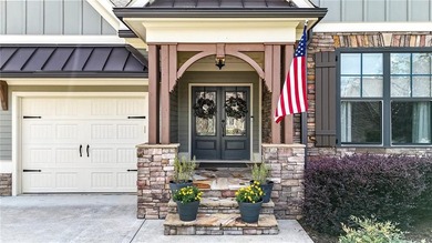 Welcome to your private retreat in the prestigious, gated Lake - photo 15