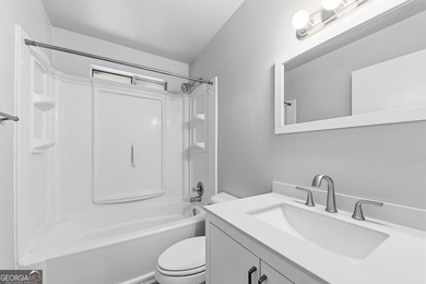 Plenty of space welcomes you in this 4/5 bedroom 2.5 bath home - photo 28