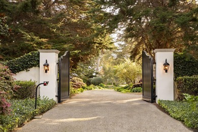 Discover an unparalleled oceanfront oasis on the California - photo 29