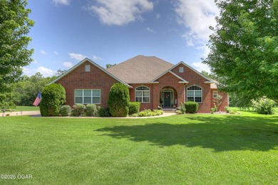Welcome home to this immaculate 3-bedroom, 3 full-bath residence - photo 1