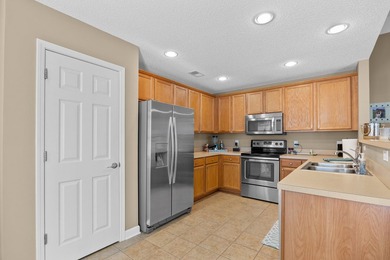 Welcome to your new home located in the desirable Intracoastal - photo 13