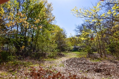Rare and wonderful opportunity for a handy homeowner to own an - photo 16
