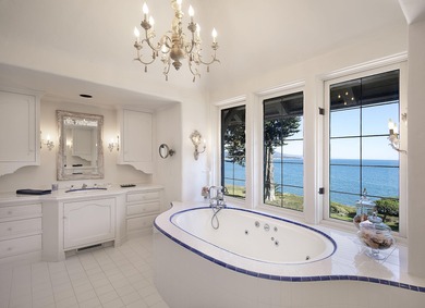 Chic and serene coastal living on a private 2+/- acre oceanfront - photo 16