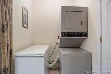 Vacation or Full Time Home. Well taken care of 3 Bedroom 2 Bath - photo 17