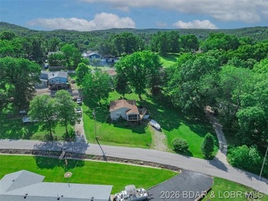 Vacation or Full Time Home. Well taken care of 3 Bedroom 2 Bath - photo 30