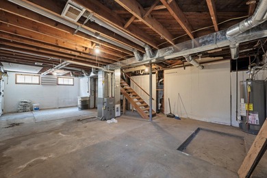 Perfect 2-Unit Home with Rental Income Potential - Ideal for - photo 31