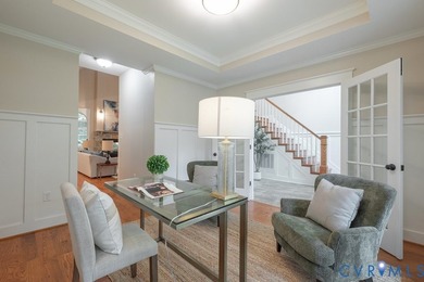 Lovely custom-built home presents a rare opportunity to - photo 11