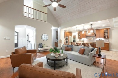 Lovely custom-built home presents a rare opportunity to - photo 14