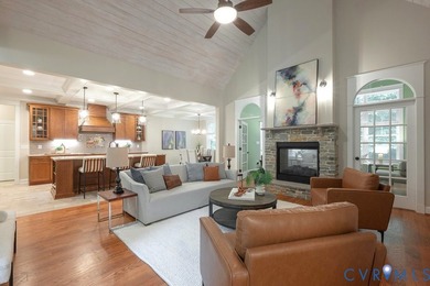 Lovely custom-built home presents a rare opportunity to - photo 15