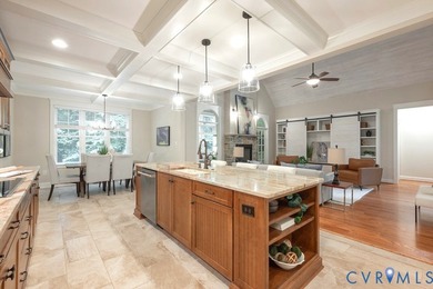 Lovely custom-built home presents a rare opportunity to - photo 18