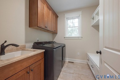 Lovely custom-built home presents a rare opportunity to - photo 30