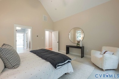Lovely custom-built home presents a rare opportunity to - photo 33