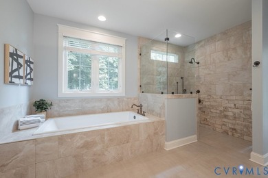 Lovely custom-built home presents a rare opportunity to - photo 36