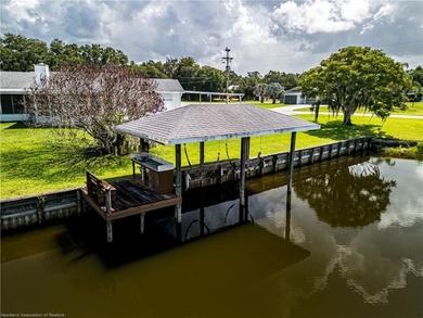 FISHERMAN'S DREAM! Located on a deep canal to Lake Istokpoga - photo 37