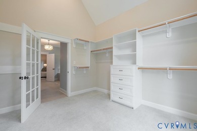 Lovely custom-built home presents a rare opportunity to - photo 40