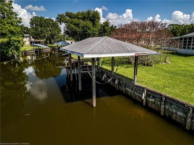 FISHERMAN'S DREAM! Located on a deep canal to Lake Istokpoga - photo 40