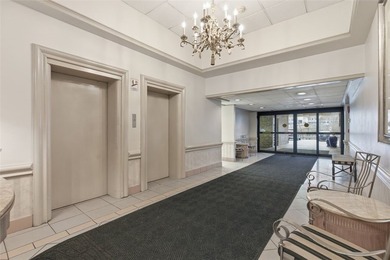 Enjoy desirable low-maintenance living at Virginia Mansions - photo 4