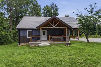 NOLIN LAKE GETAWAY - TURNKEY AND READY TO ENJOY! Built in 2023 - photo 4