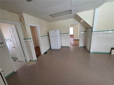 Investment Opportunity: Duplex with Potential in Rochester! - photo 8