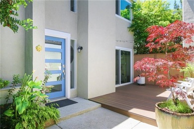Resort style living in Huntington Beach. This completely - photo 2