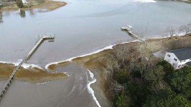 Waterfront property on the beautiful Occohannock Creek! Two - photo 8