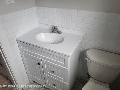 BRAND NEW CONSTRUCTION 6 OVER 6. LEVEL 1: MBR SUITE WITH 3/4 - photo 8
