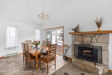 Golf Course Home with Stunning Mountain Views! Spacious - photo 11