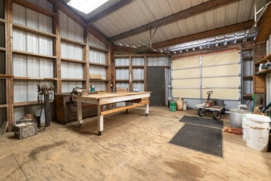 A rare Redding legacy estate - nearly 16 acres with three - photo 12