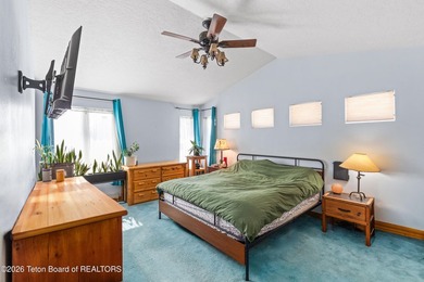 Golf Course Home with Stunning Mountain Views! Spacious - photo 18