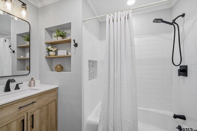 Discover the perfect blend of tranquility and style with this - photo 21