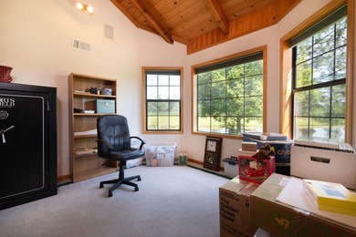 A rare Redding legacy estate - nearly 16 acres with three - photo 28