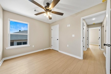 Discover quality craftsmanship and modern comfort in this - photo 36
